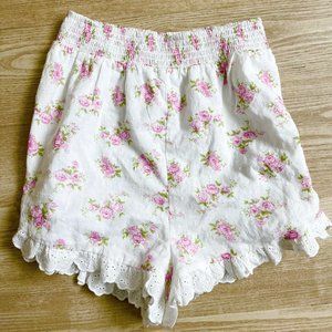 ASOS Design Short with Broderie Trim - Ditsy Floral Print - Size 4